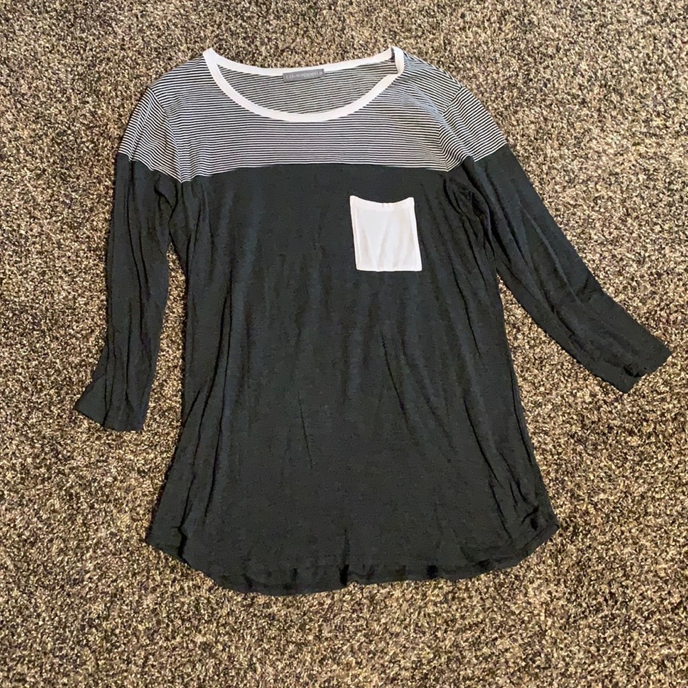 Women’s grey top